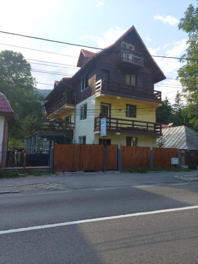 Pensiune Casa Barcaru 아주가 외부 사진