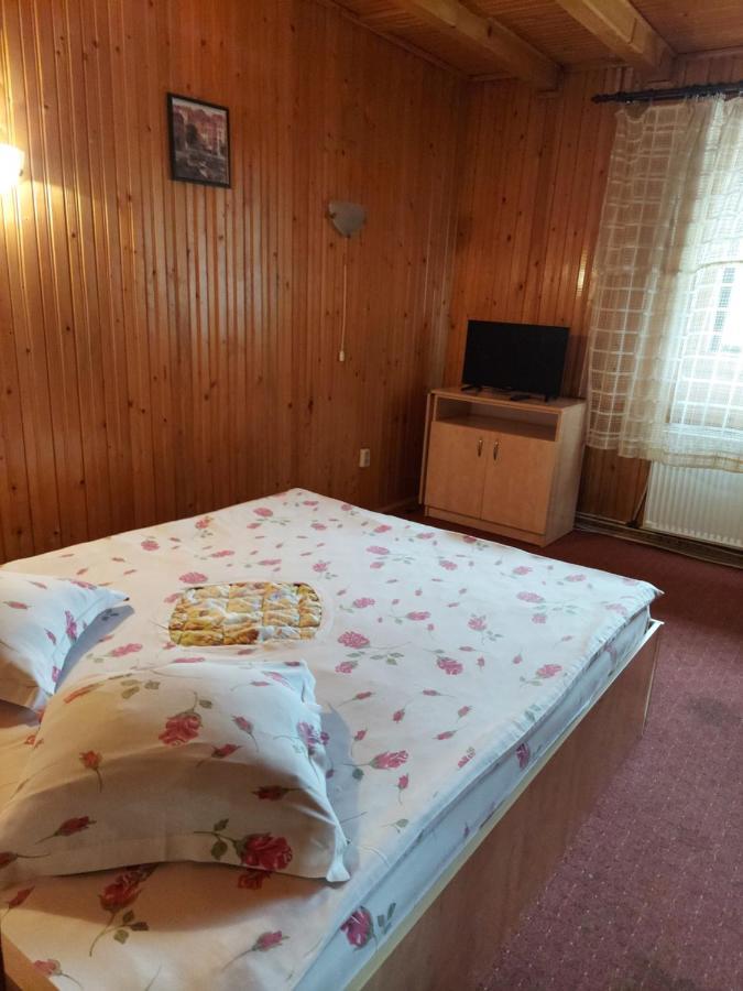 Pensiune Casa Barcaru 아주가 외부 사진